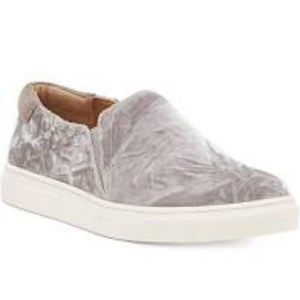Lucky Brand Lupa Crushed Velvet Suede Trim Shoes